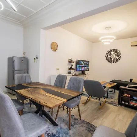 7 Seconds Away From The Main Street, Free Parking * Sofia